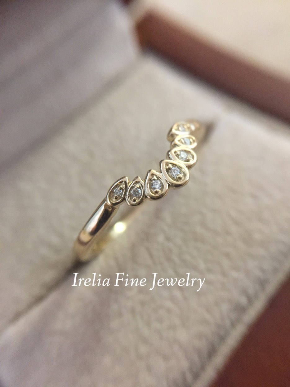14K Gold 1/4 ct Natural Diamonds Vintage Inspired Contoured Band