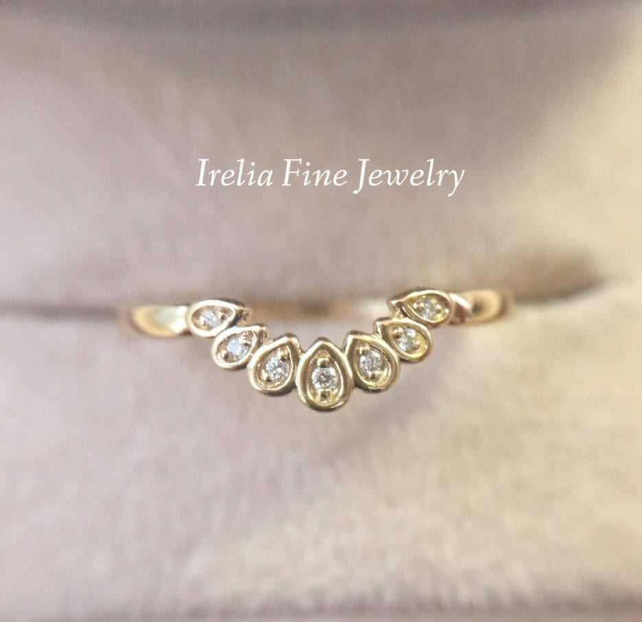 14K Gold 1/4 ct Natural Diamonds Vintage Inspired Contoured Band
