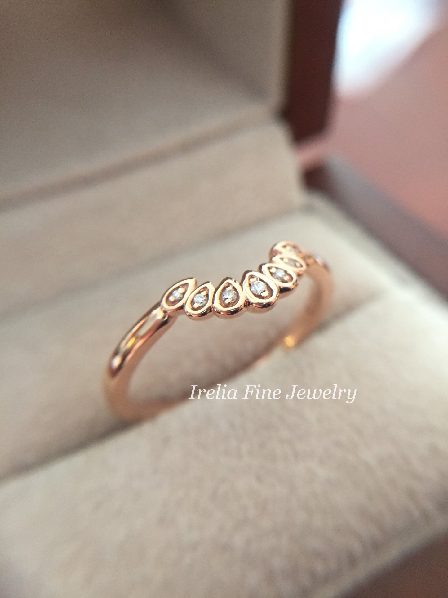 14K Gold 1/4 ct Natural Diamonds Vintage Inspired Contoured Band
