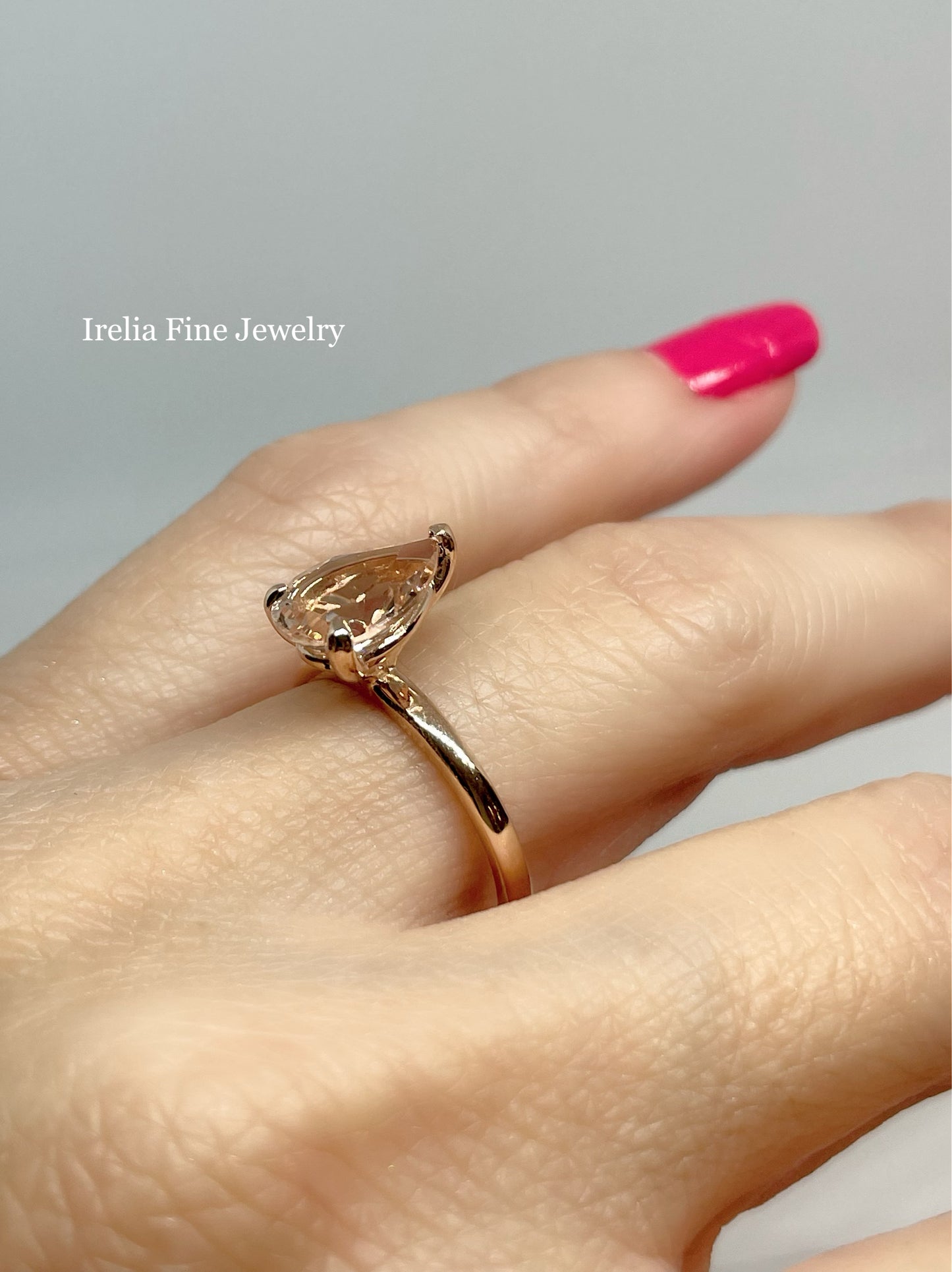 2 carat Morganite Engagement Ring in Rose gold